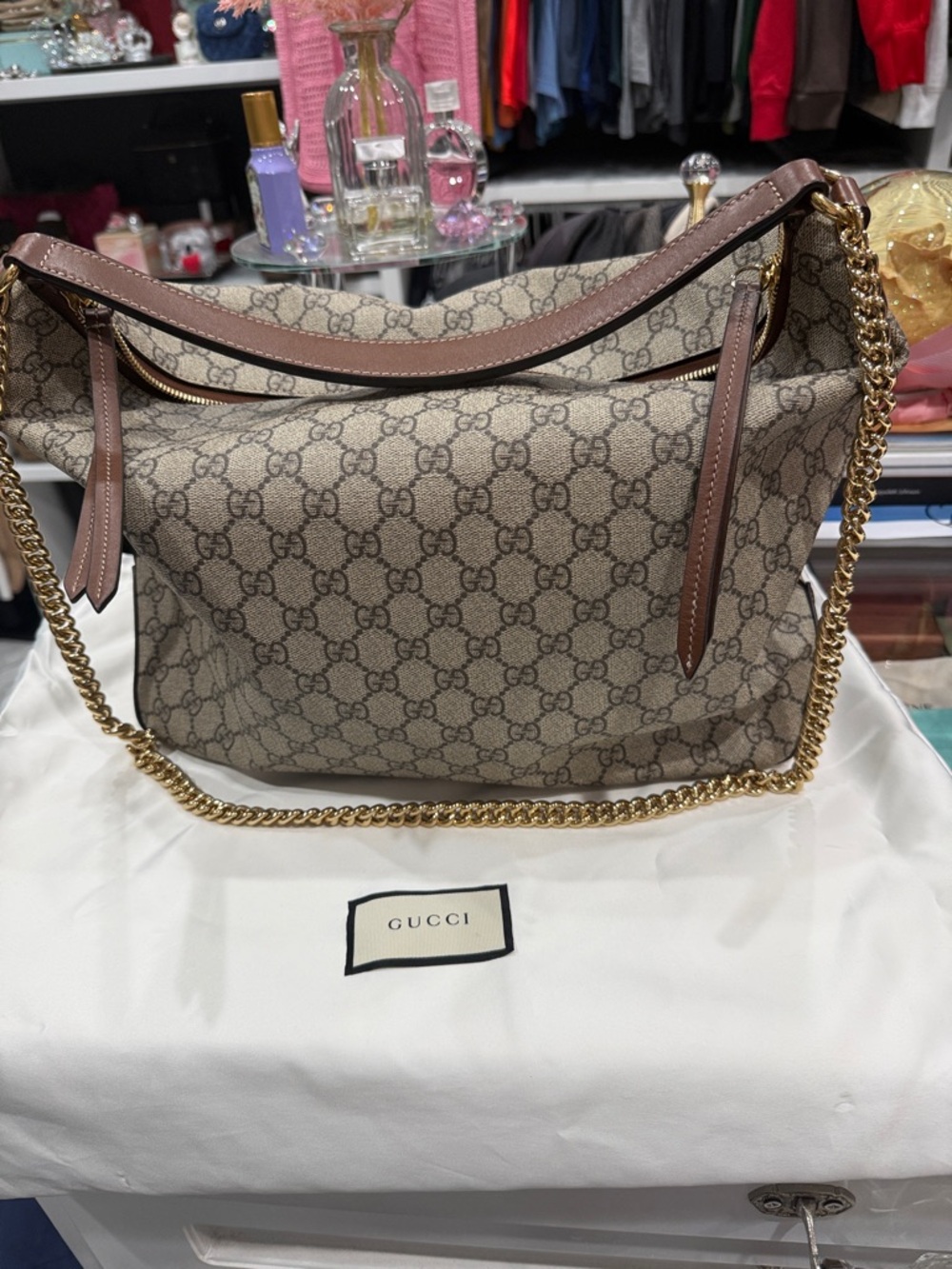 Authentic Gucci Beige GG Supreme Canvas Shoulder Bag with Gold Chain